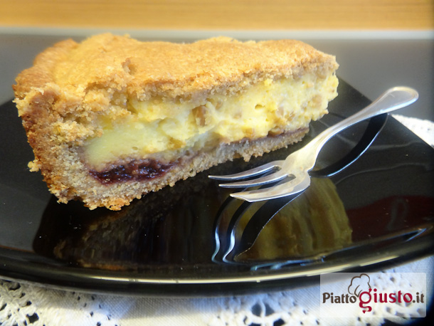 Torta Con Crema Pasticcera Grano Cotto Senatore Cappelli E Amarena