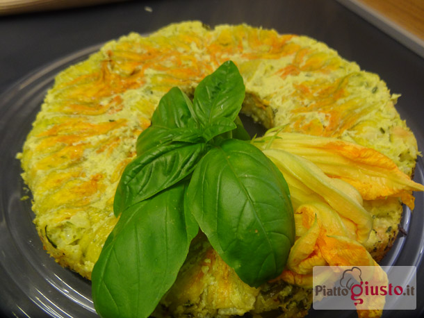 Sformato di riso, zucchine e fiori