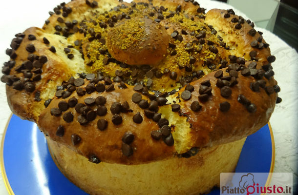 Brioche gigante filante con cuore di nutella e gocce di cioccolato