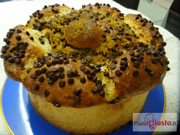 Brioche gigante filante con cuore di nutella e gocce di cioccolato