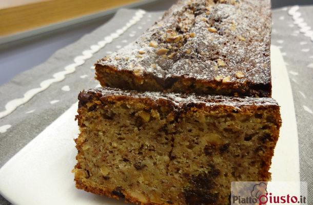 Plumcake banane,nocciole e cioccolato